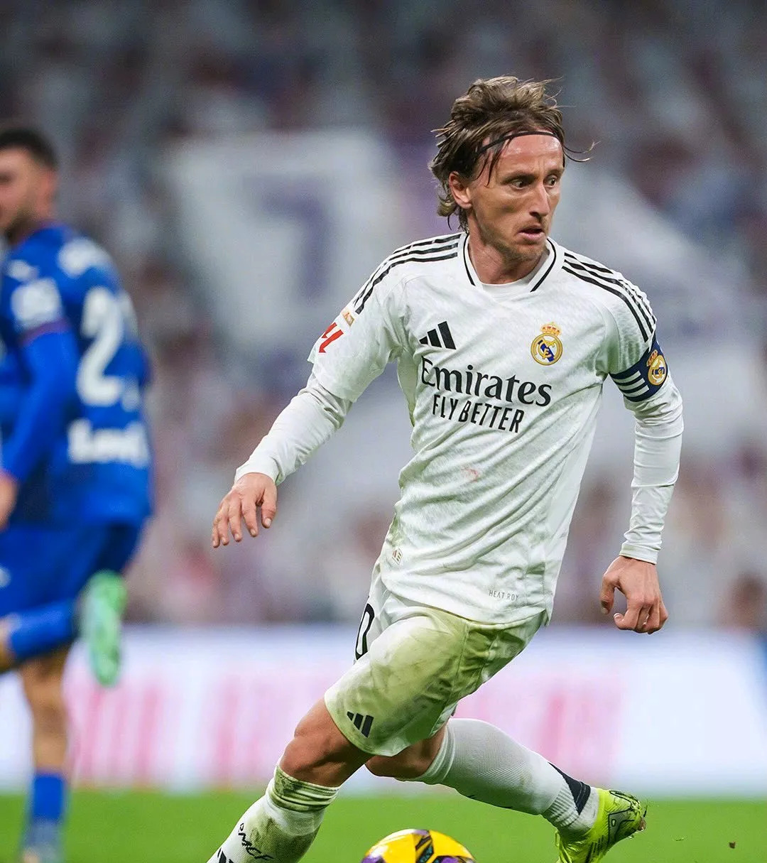 包含赛前瓦伦西亚备战法国杯，复出首秀细节曝光，引发热议，资深球员宣示担当的词条